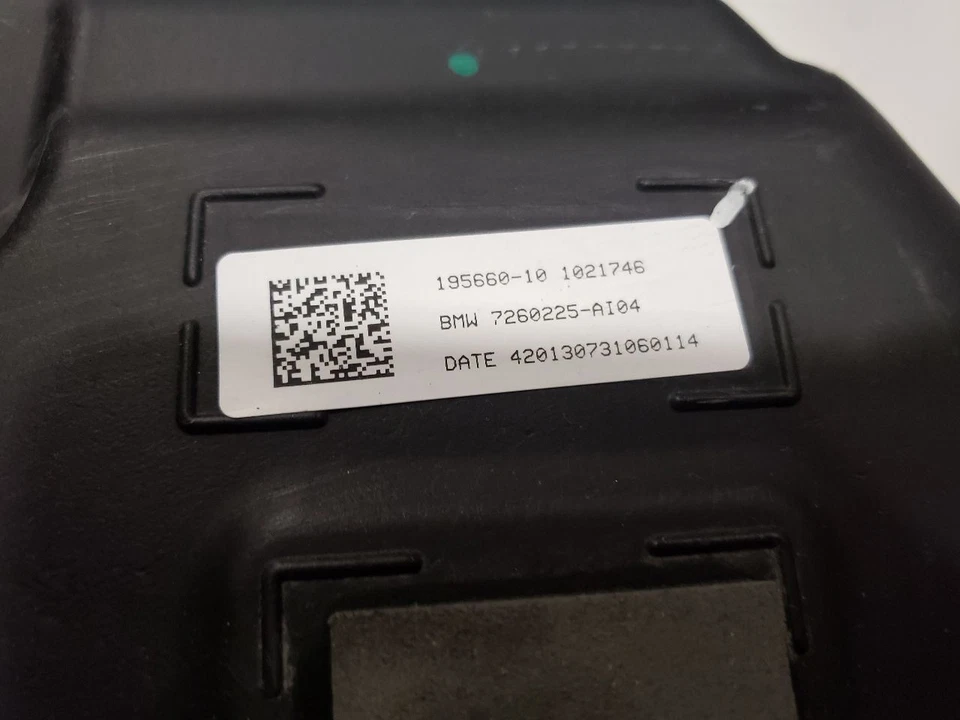 Passive Diesel Exhaust Fluid DEF Tank - 2014 BMW 328D N47N F30 Auto - 14-18 OEM - Image 2 of 4