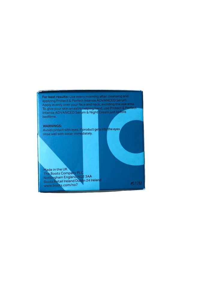 No7 Protect & Perfect Intense ADVANCED SPF15 Day Cream. 50ml - Image 2 of 4