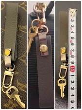 LOUIS VUITTON Leather Key Holder Strap w/Key 305 LV Charm