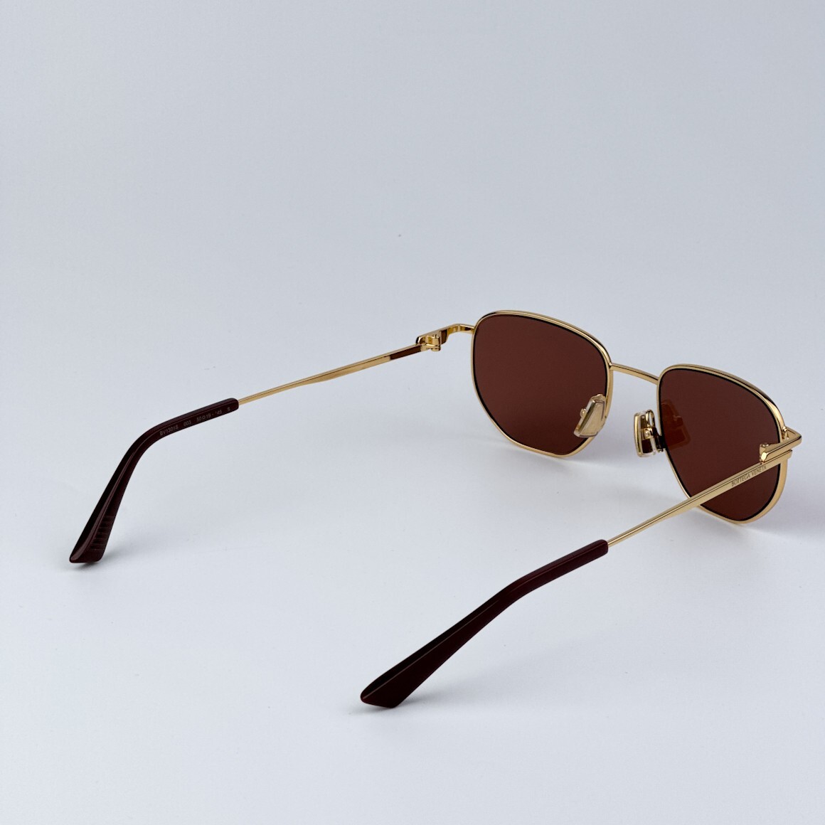Bottega Veneta Women Sunglasses Gold Brown Split Panthos  display picture 2