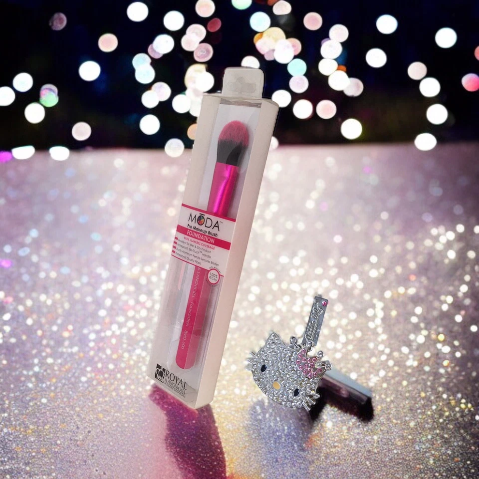 Cepillo de Maquillaje Profesional MODA PINK CONTOUR + Llavero Princesa Hello Kitty/Dije de Monedero Foto 3 de 4