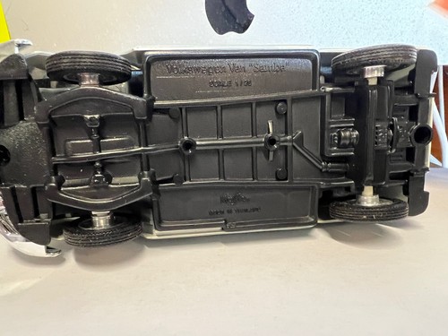 Volkswagen Van Samba VW Camper Mini-Bus Grey Classic Escort Maisto 1/25 - Picture 6 of 7