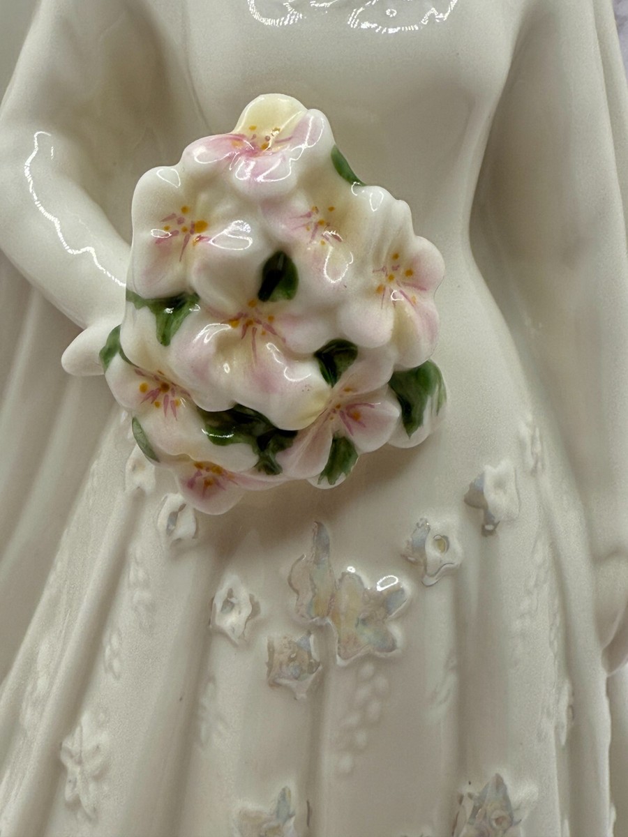 Royal Worcester HM Queen Elizabeth Diamond Wedding Anniversary 9.5