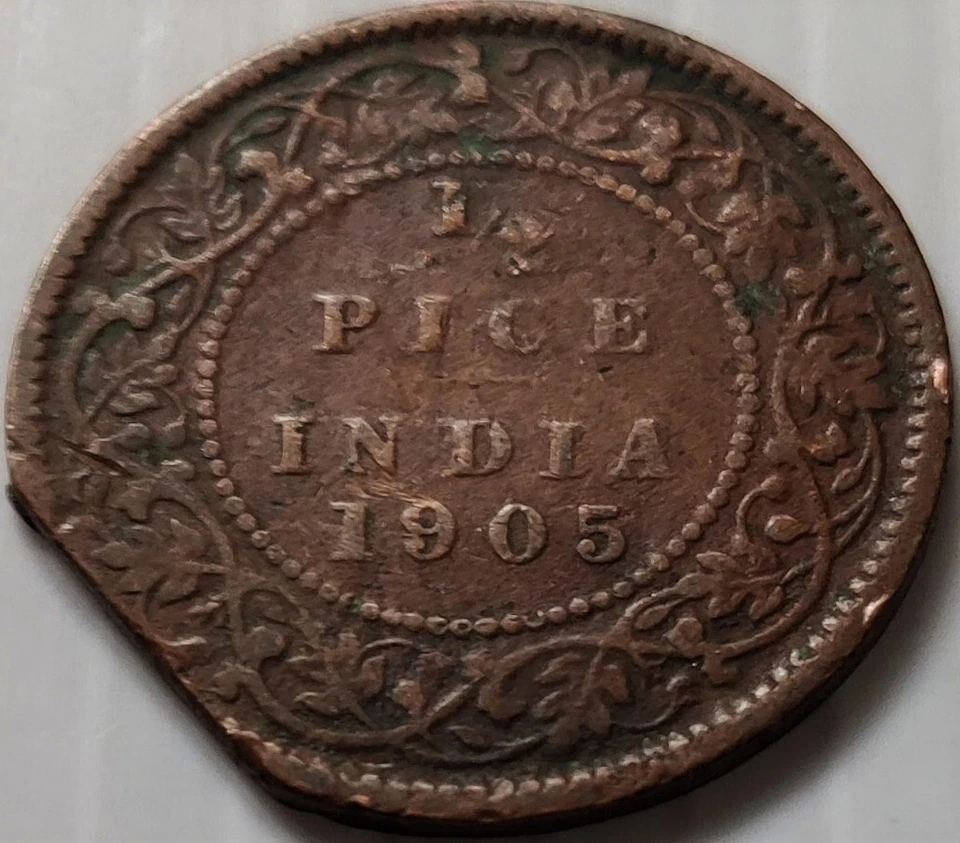 British India, Half Pice, Error Coin, 1905, Calcutta, with 'STRAIGHT CLIP' (D37) - Image 2 of 2