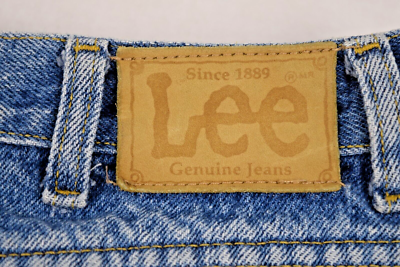 Vintage Lee Jeans 34 x 34 (32 x 33) 80s Blue Straight Leg Knee