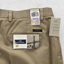 Dockers Signature Khaki Chino Pants Mens 38x30 Tan D3 Classic Fit Flat Front NWT