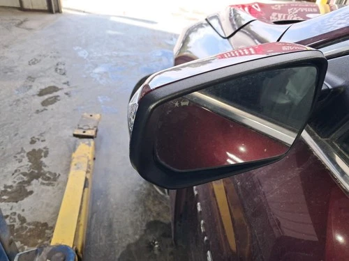 Driver Side View Mirror With Turn Signal Integral Fits 16-18 MALIBU 438060