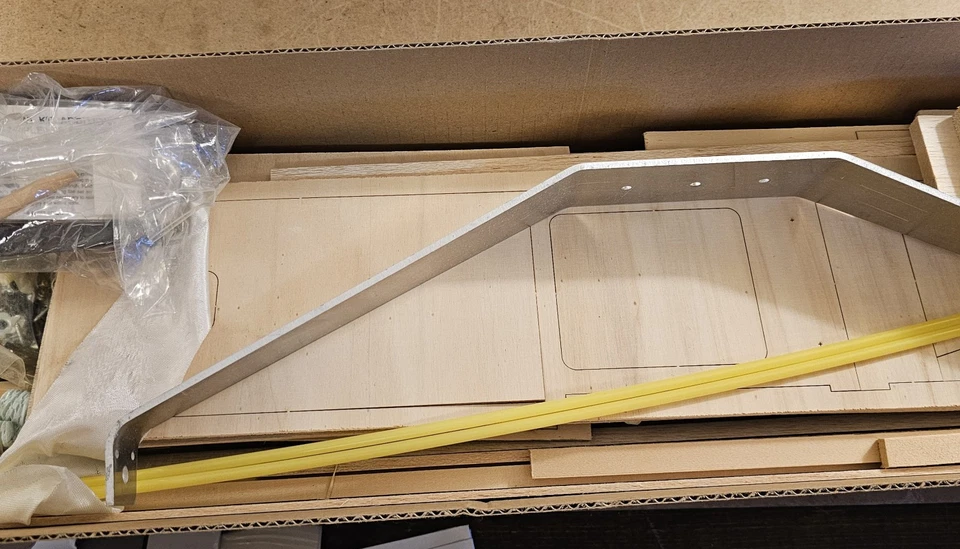 Kit Modelo Avión Vintage Sig Four-Star 120 - Completo - Sin Montar Foto 4 de 4