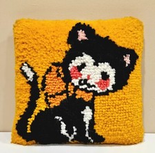 Vintage Handmade Latch Hook 14x14 Pillow Cat Kitty Orange Yellow Black