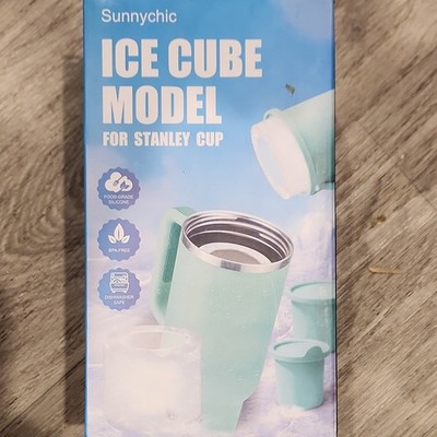 Sunnychic Green Ice Cube Mold Food-Grade Silicone Odor Repelling Lid 3 Pack