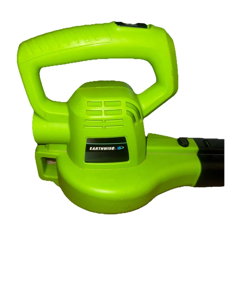 Soplador de hojas Earthwise 6,5 amperios - ¡Funciona muy bien! Foto 2 de 4