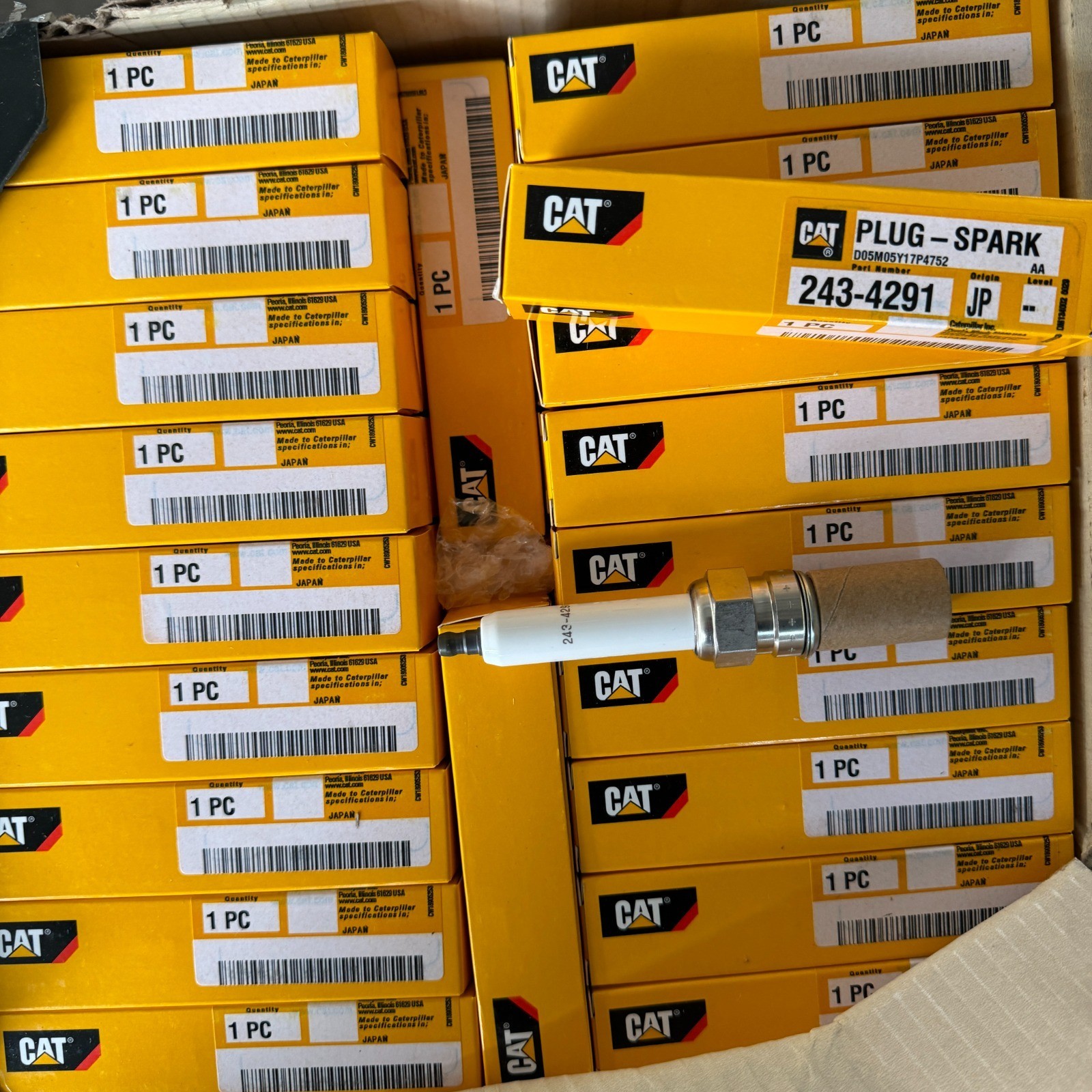 NEW CAT 243-4291 Spark Plug for Caterpillar G3500 G3512 G3606 G3612 Engine