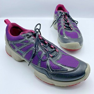 ecco purple shoes