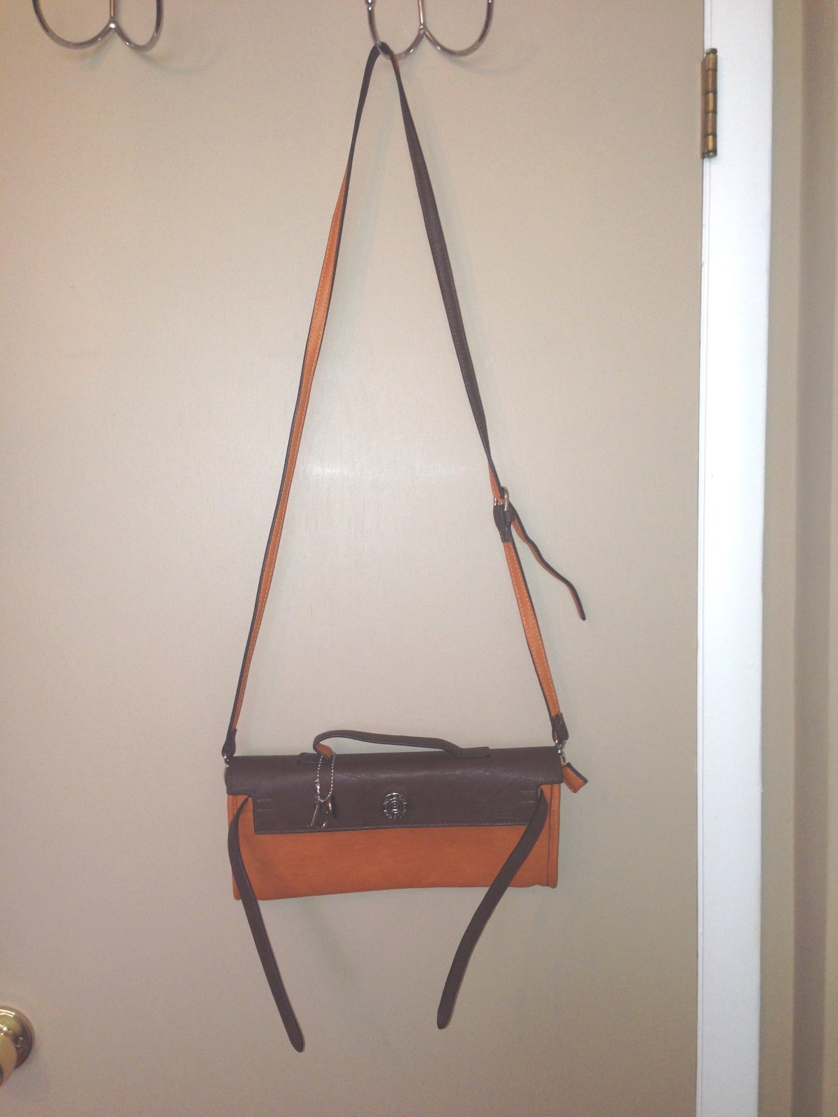 BULAGGI LEATHER ORANGE ,BROWN LADIES CROSS BODY PURSE HANDBAG NEW.