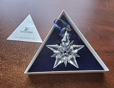 2001 Swarovski Crystal SCS Annual Christmas Snowflake ornament - needs repair