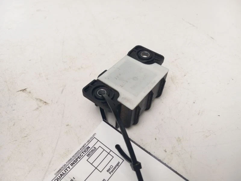 Sensor monitor de presión de neumáticos de pasajero trasero Honda Ridgeline 2006-2014 Foto 4 de 4