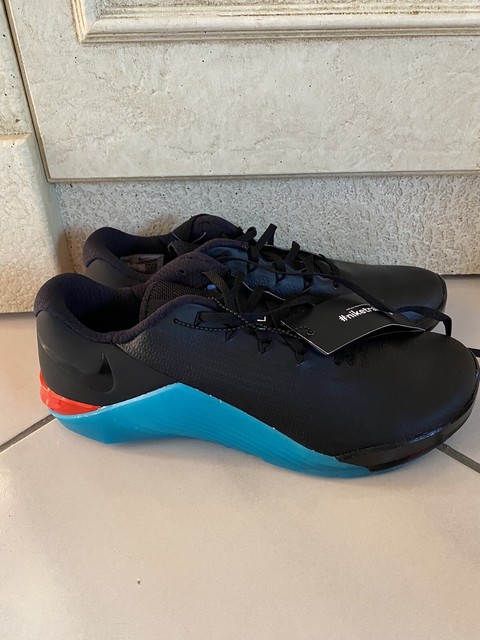 nike metcon 5 amp zero