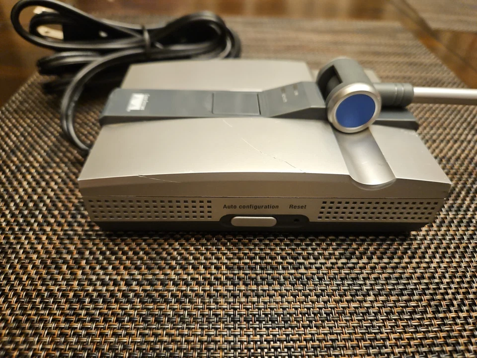 Cisco Linksys Wireless-G Range Expander WRE54G ver. 3 - Image 4 of 4