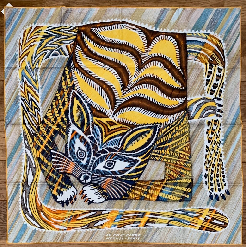 HERMES Scarf/Foulard/Tuch LE CHAT CARRÉ, 2022