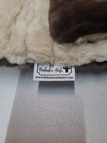 The Handmade Heifer 5ftX3ft Minky Mocha & Off White Throw Blanket-J - Picture 2 of 3