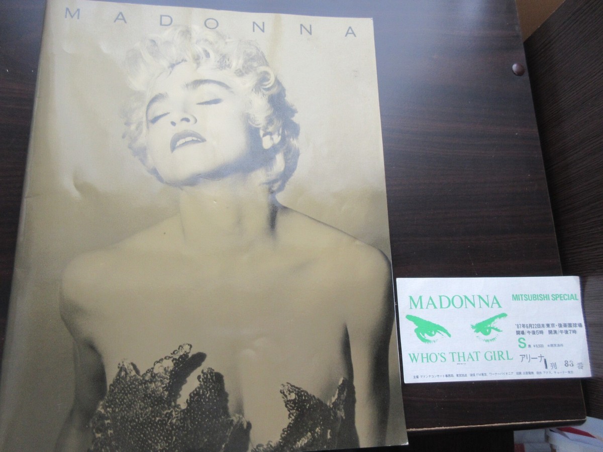 MADONNA POP No.2 1987年 非売品布製タペストリー Madonna 1987 Japan Tour Book Signed by Chris Finch with Ticket
