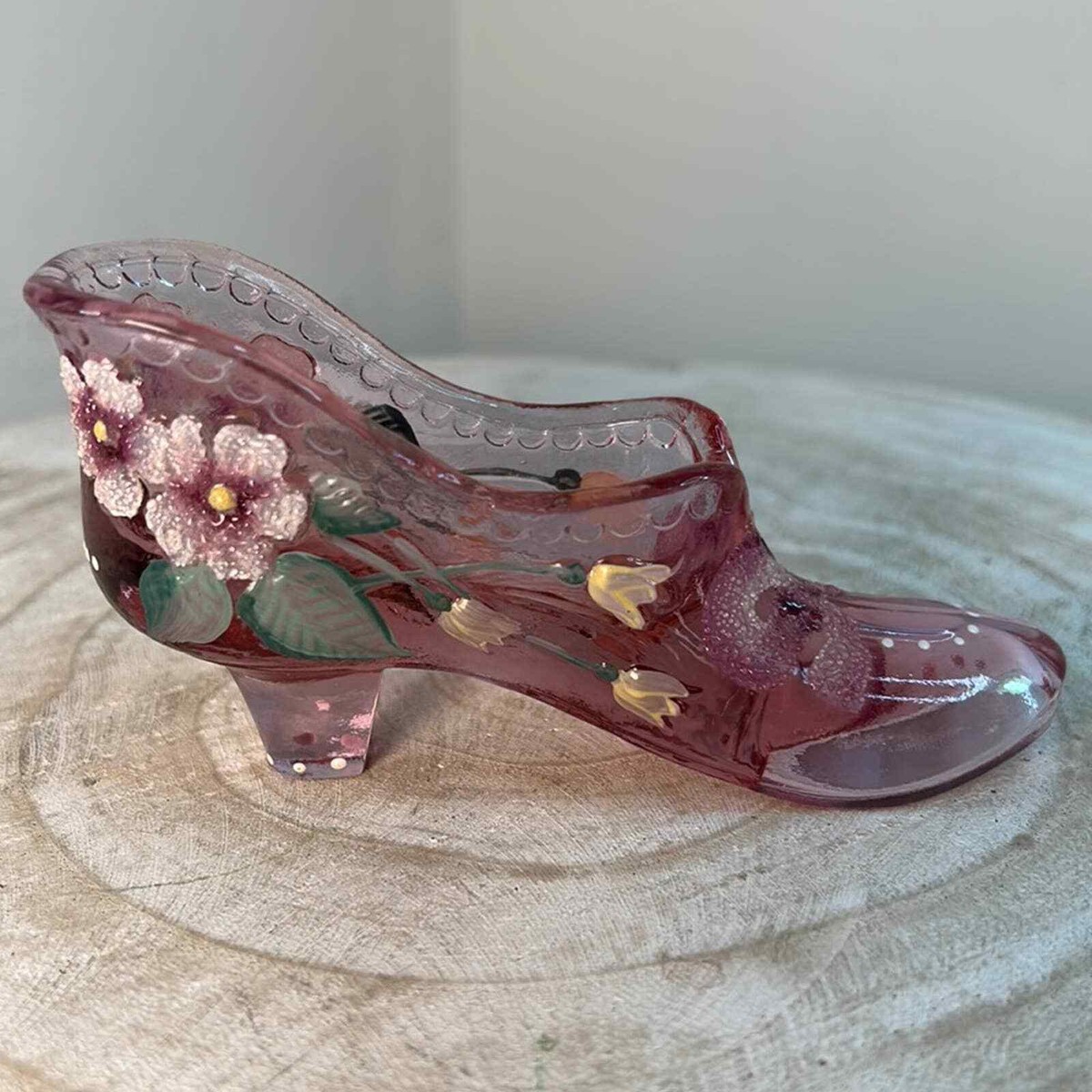 フェントン ピンクイリデセントガラス デイジー＆ボタン Slipper Fenton Iridescent Pink Glass Daisy and Button Cat Head