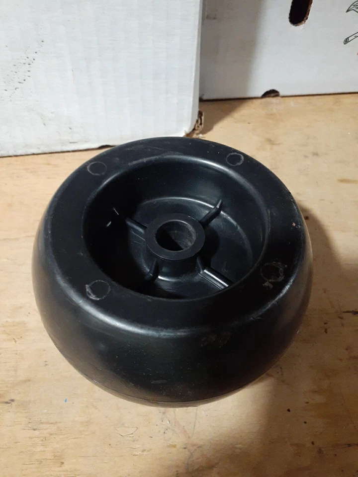 RUEDA CORTACÉSPED SE ADAPTA A BOBCAT VARIAS PIEZAS# B1SB6917 Foto 2 de 4