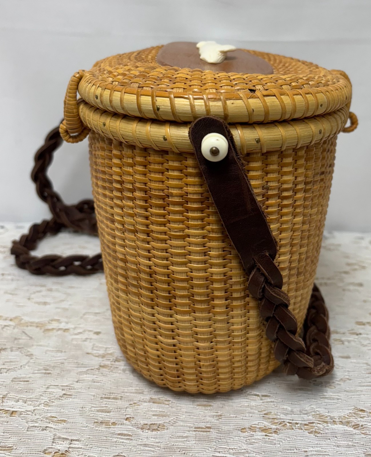 VTG Signed Kai O'Connell  1999 Nantucket Basket Purse w/Whale, Leather Strap