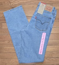 NWT Levis Womens 314 Shaping Straight Mid Rise Jeans 28 x 32 Light Wash Denim