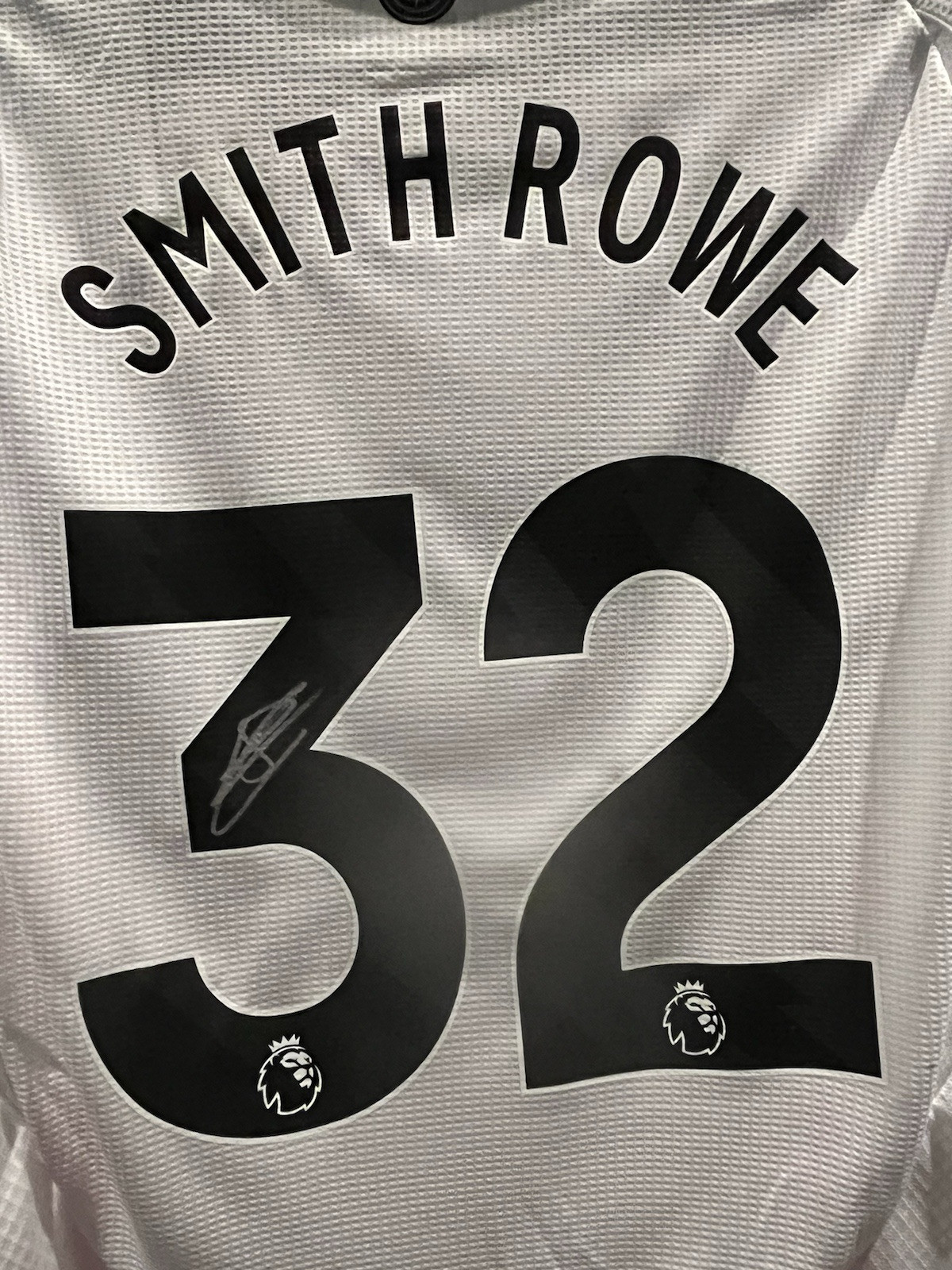 FILA MAGLIA HOME EMILE SMITH ROWE FIRMATA A MANO 2024 25 FULHAM FC PROVA ESATTA & CERTIFICATO DI AUTENTICITÀ