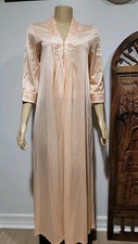 Vintage Pink Sears Nightgown Size S 32-34 Robe Half Zippered C4