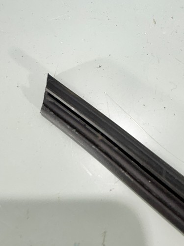 BMW E87 Interior Rear Right Door Window Trim Seal Strip 51357145364 7145364 - Picture 4 of 14