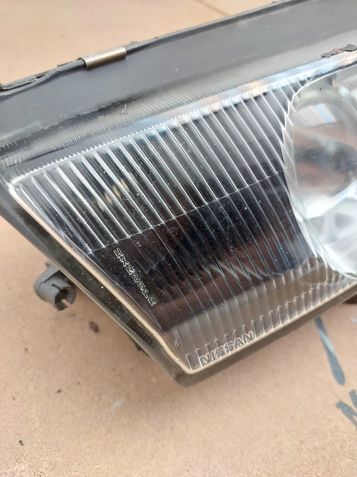 JDM Nissan Skyline R32 HCR32 HNR32 BNR32 RH Headlight Projector Late Model - Image 2 of 4