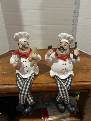 2 Shelf Sitter  Baking Chefs 7'' tall