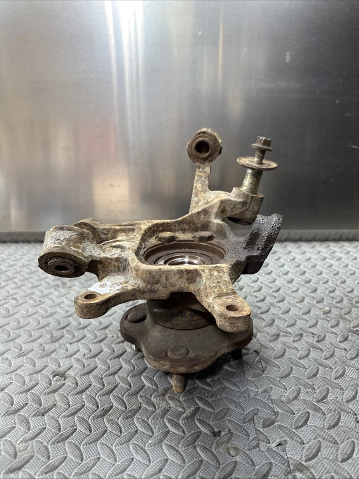 1989–1994 Nissan 240SX S13 Right Rear Suspension Knuckle Spindle Upright 4-Lug - Image 4 of 4