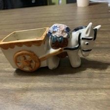 Buggy decorativo vintage de cerámica crema y marrón burro blanco con flores C12