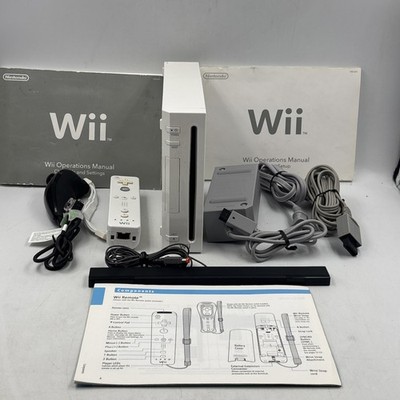 Nintendo Wii Model RVL-001 Console - TESTED & WORKING w Cords Plays GameCube