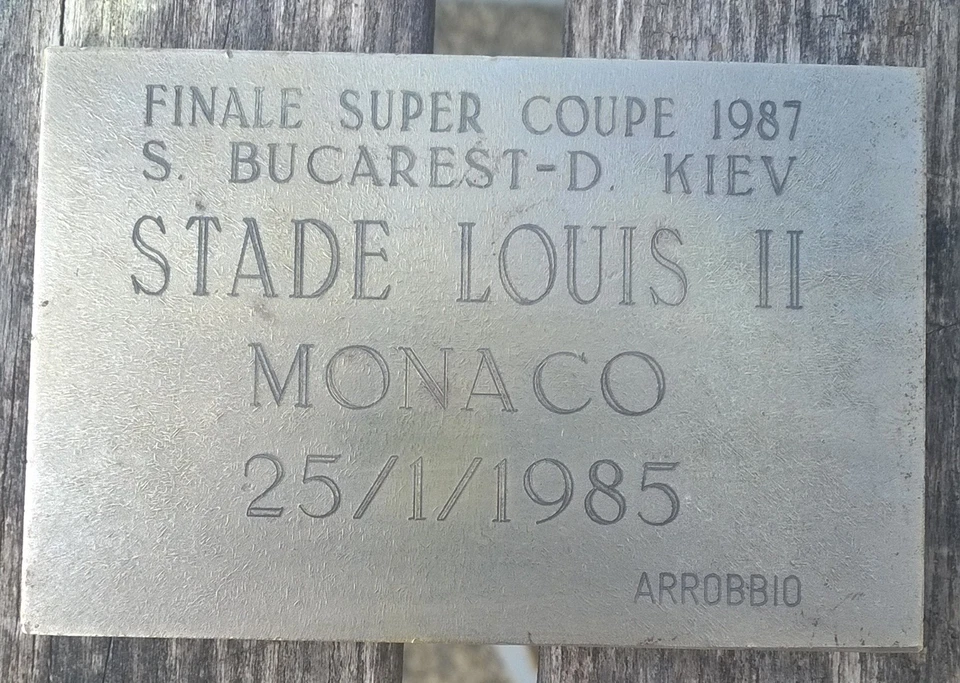 RARE MEDAILLE RECTANGULAIRE STADE LOUIS II MONACO FINALE SUPER COUPE 1987 UEFA - Photo 3/4