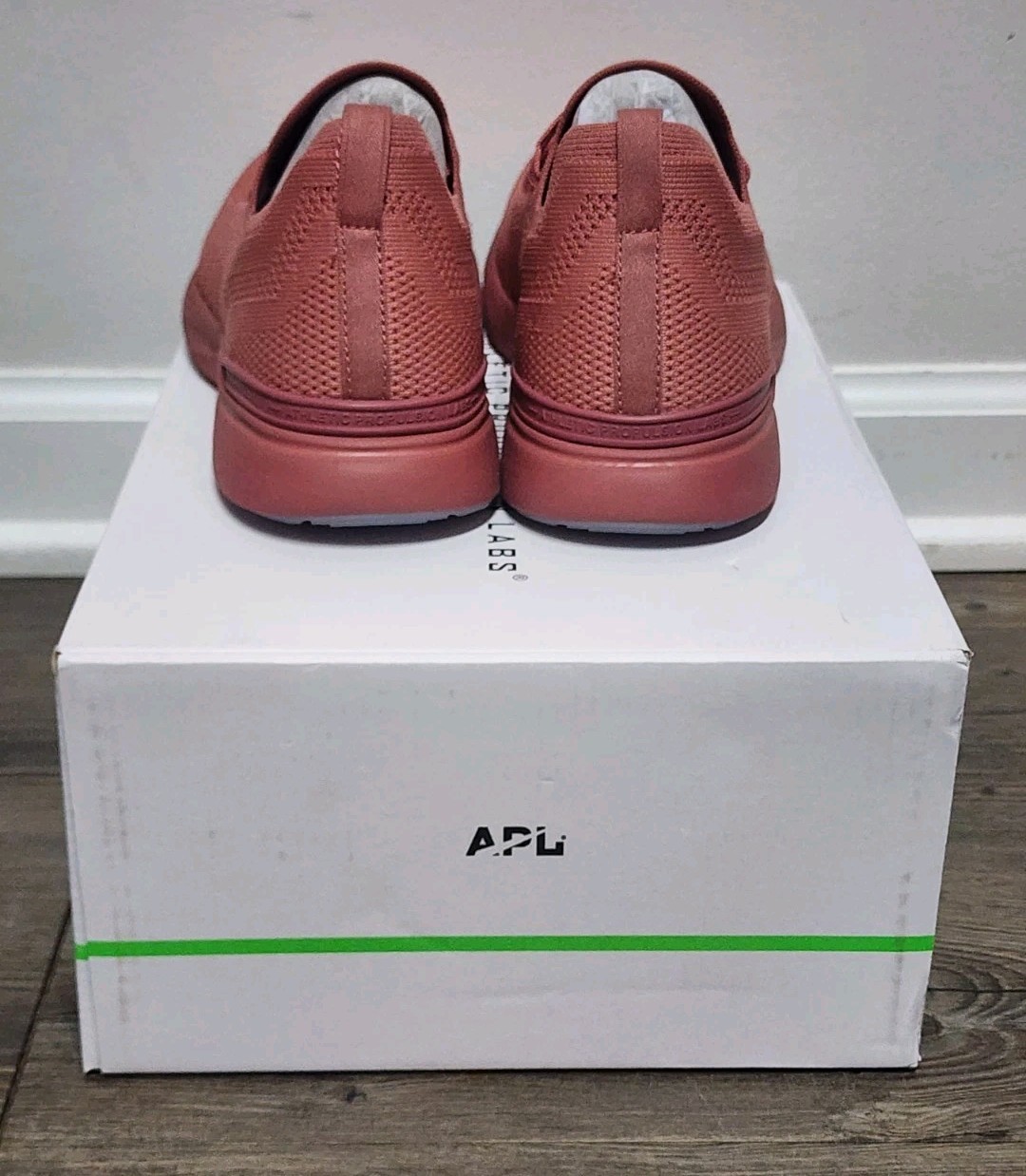 APL TechLoom Breeze Womens Shoe Size 9.5 In Cedar New In Box