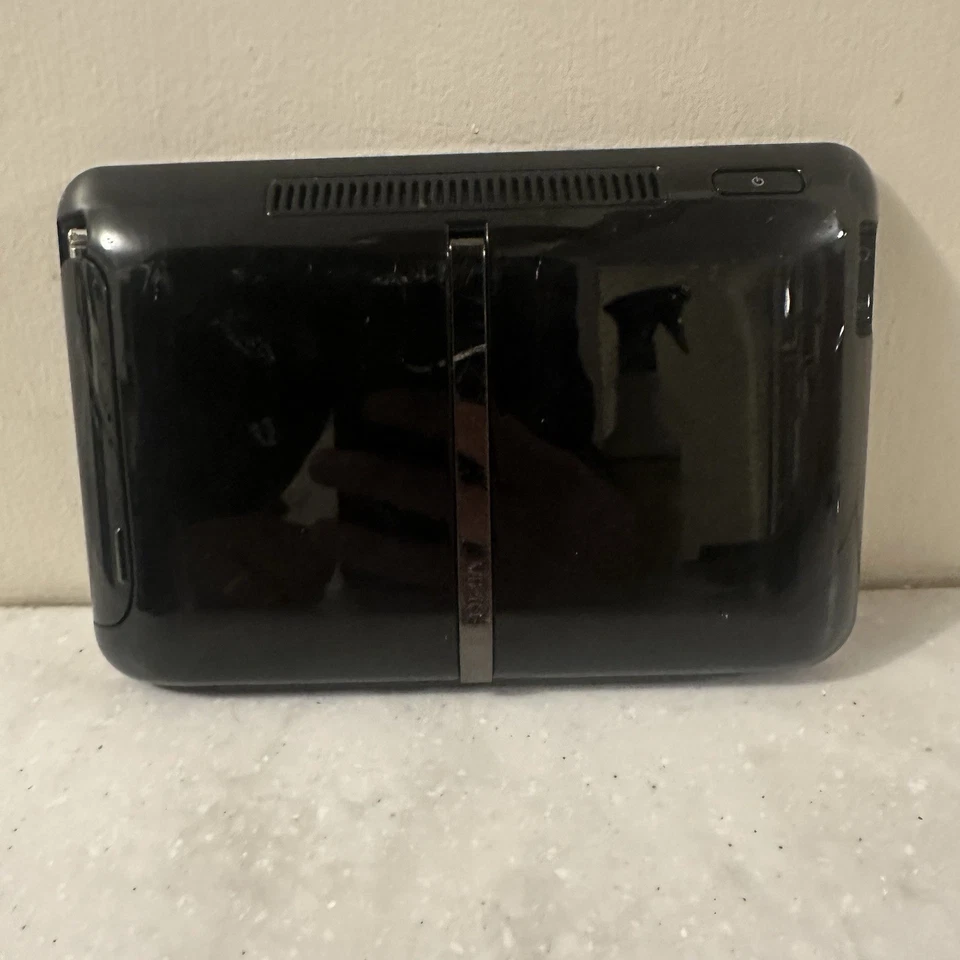 Vizio VMB070 7" Edge-Lit Razor LED LCD Portable TV • Unit Only - Image 2 of 4