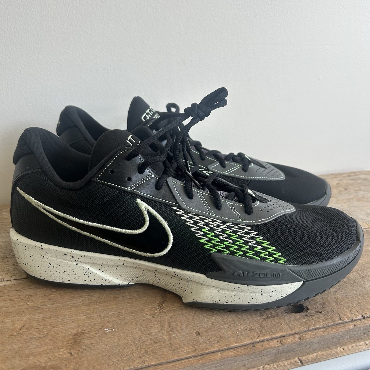 Nike Air Zoom Shoes GT Cut Academy Men 13 Black Green Strike