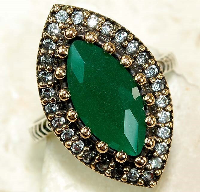 925 Sterling Silver Sz 9.5 Ottoman Style 2CT Emerald Ring HB3-8