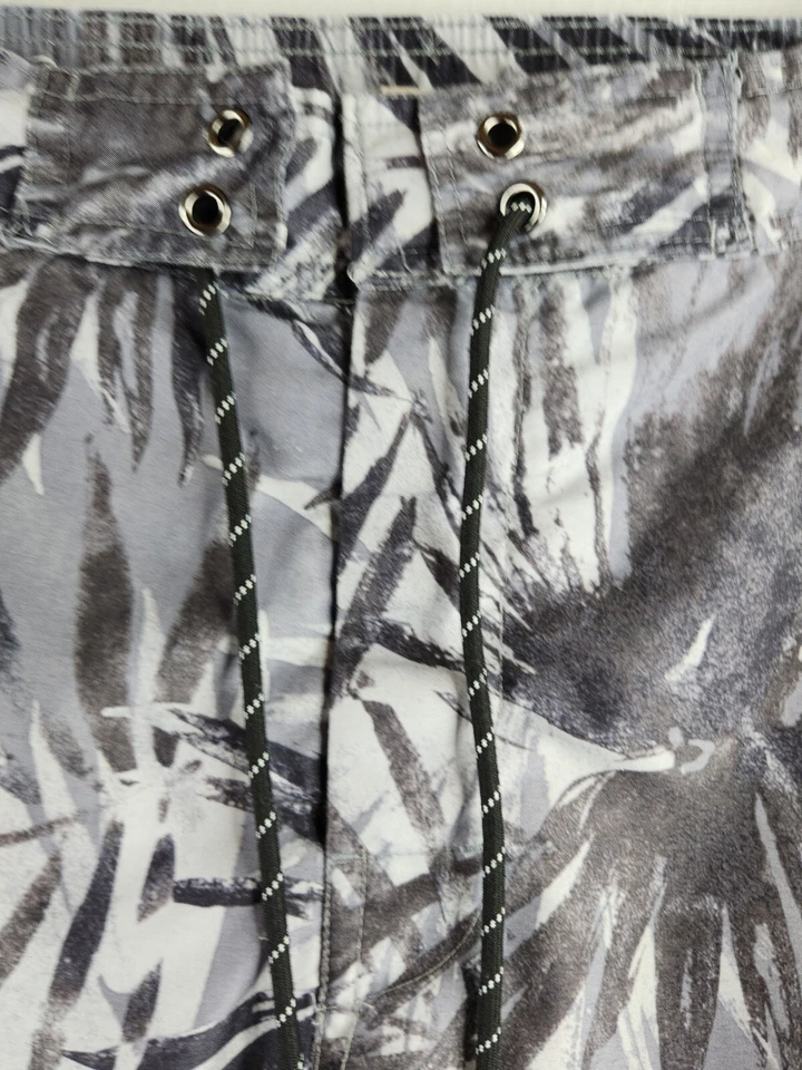 St. John's Bay Mens 2XL Gray Tropical Floral Plaid Board Shorts Swim Trunks - Image 3 of 4