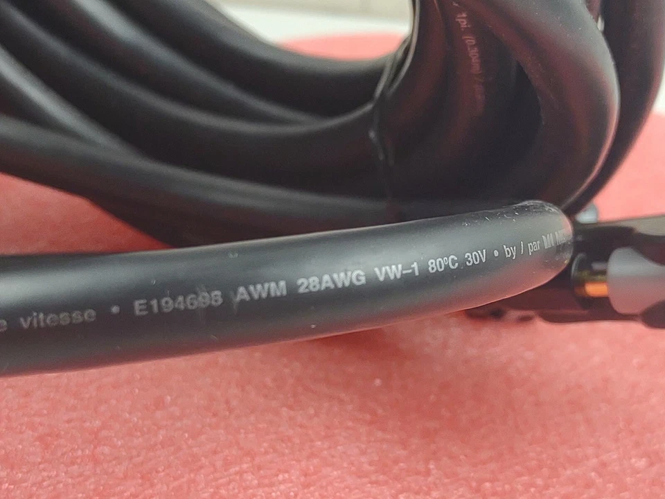 Male - Male Monster Cable DVI cable 28AWG E194698 - Image 4 of 4