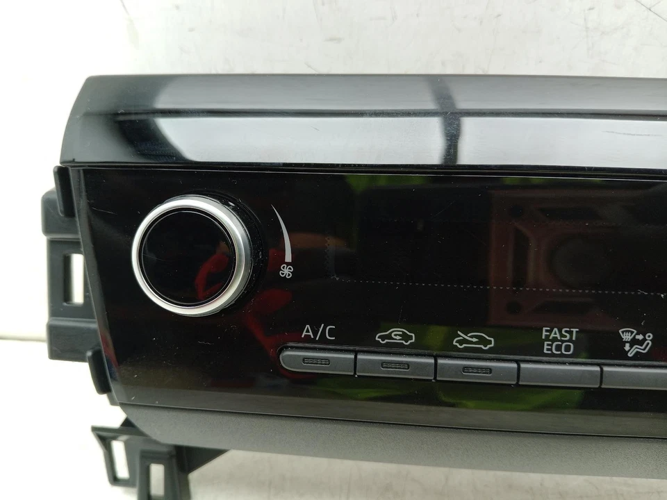 TOYOTA YARIS CROSS AC AIR CON HEAT CONTROL PANEL 559000DP90 XP210 2021 - 2025 - Image 4 of 4
