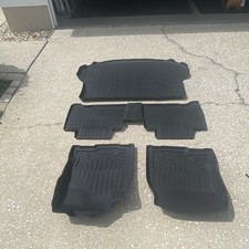 Full Weathertech Floor Mat Set Including Trunk Floor Armor Mat 