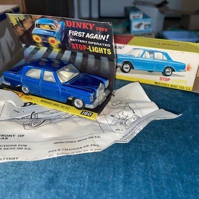 Dinky Toys Nr. 160 Mercedes Benz 250