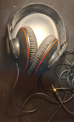 AKG K301 K 301 Stereo Kopfhörer für DJ und Studio