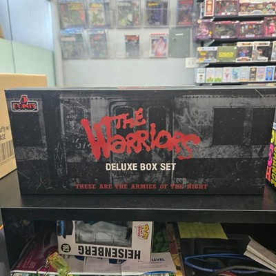 Mezco The Warriors 5Points Deluxe Box Set Action Figures BRAND NEW, SEALED