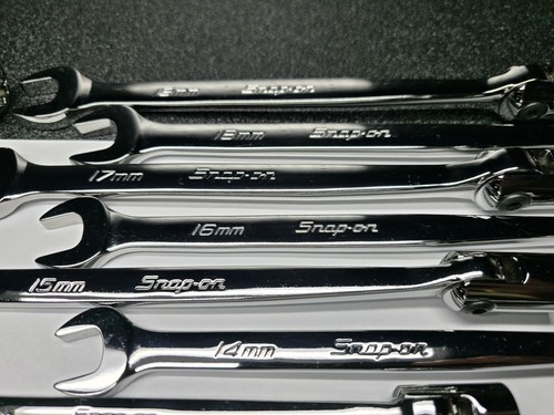 Juego de llaves combinadas de cabezal flexible métricas y SAE 12pt Snap-on Tools 23 piezas FHO607B FHOM606B - Imagen 12 de 24
